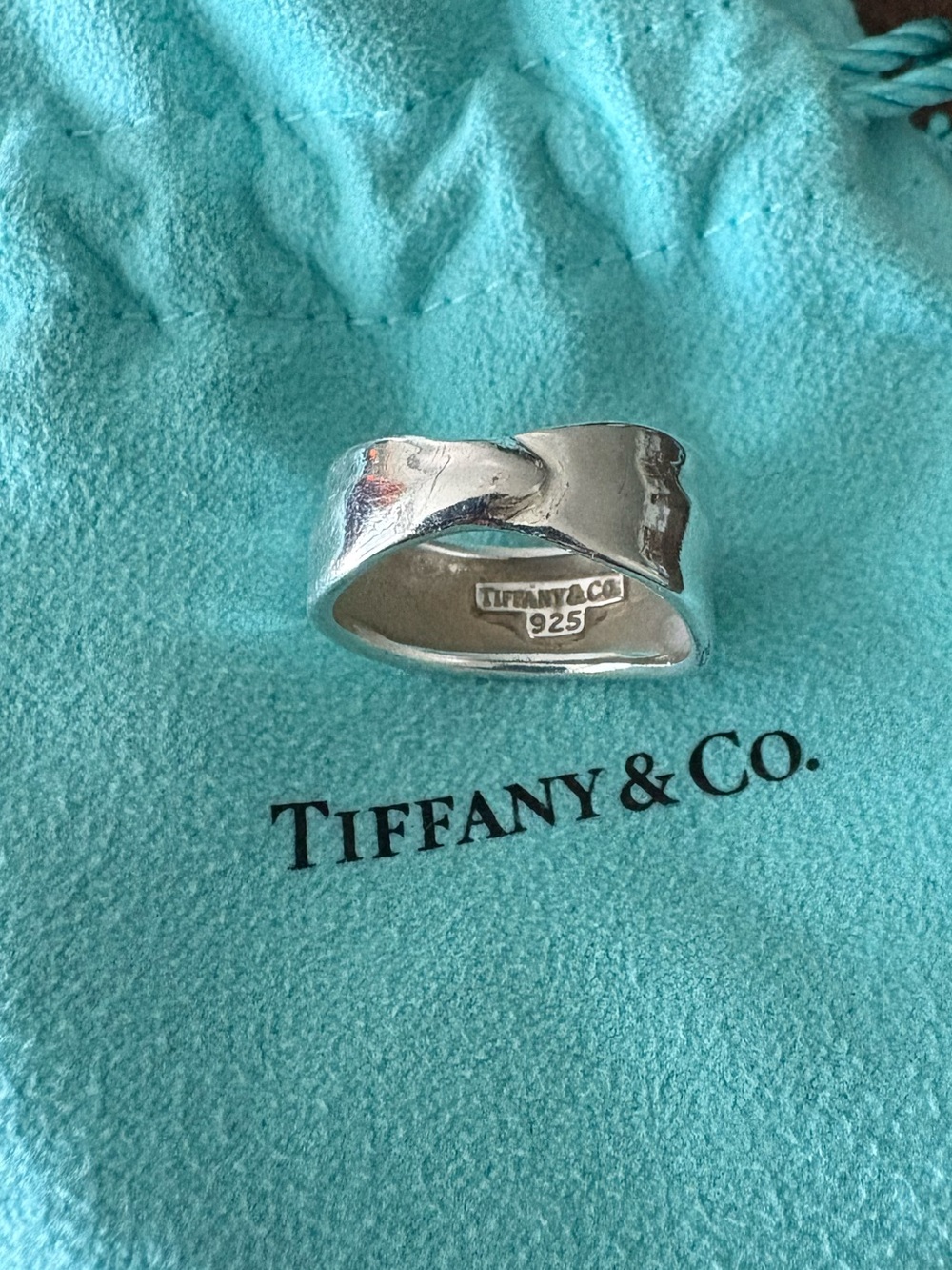 Tiffany & Co. Sterling Silver Sculpted Twist Band in Tiffany Blue and Silver - Picture 6 of 7
